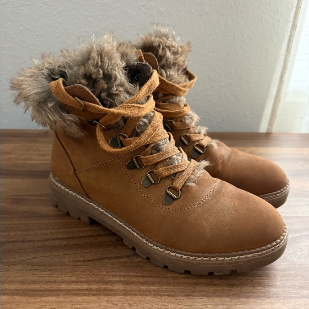 Boutique by Corkys Challenge Cognac Boot Faux Fur Size 7